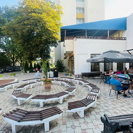 Hotel Silvana Buziaş Exterior foto